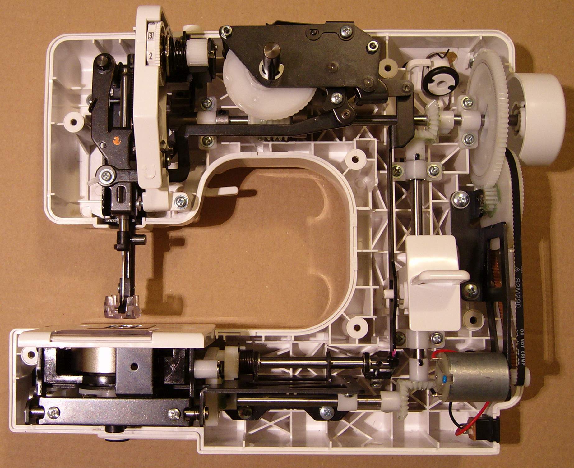 Механизм швейной машинки Джаноме